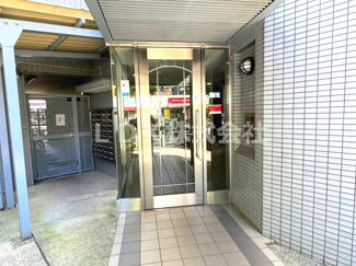 【エントランス】