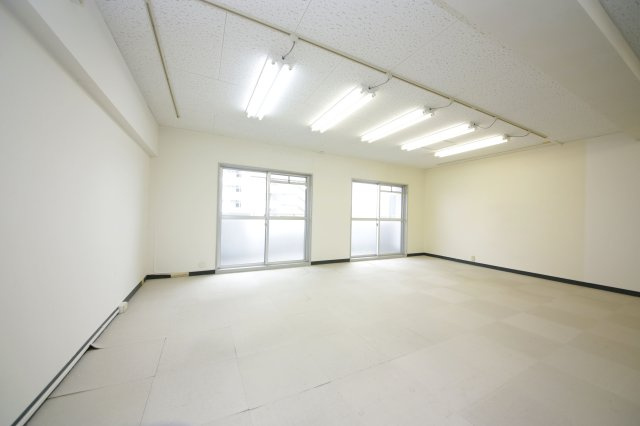 ピボットマンション池下の居間・リビング