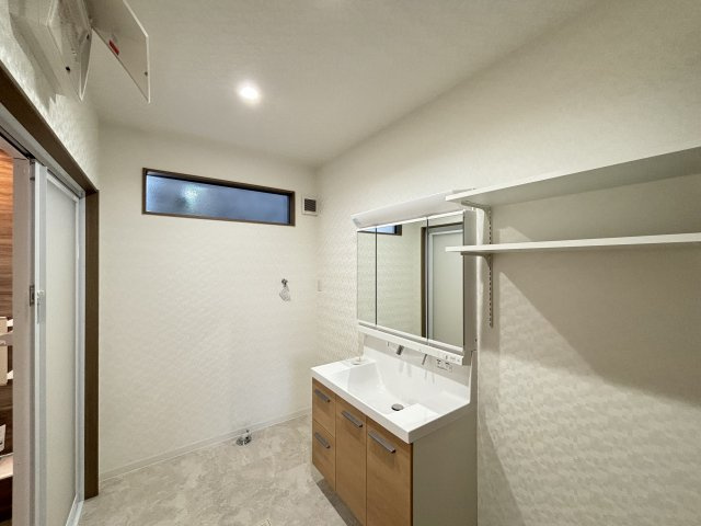 広島市安佐南区高取北１丁目の中古一戸建の独立洗面台