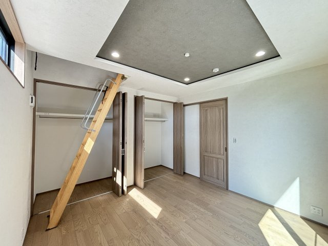 広島市安佐南区高取北１丁目の中古一戸建の洋室