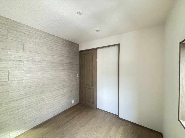 広島市安佐南区高取北１丁目の中古一戸建の洋室