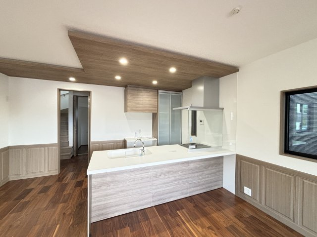 広島市安佐南区高取北１丁目の中古一戸建のキッチン