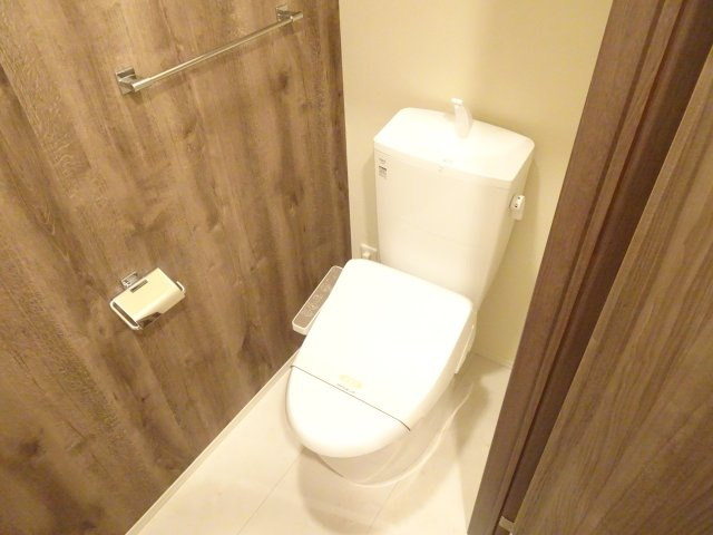 D-room南高橋町WESTのトイレ
