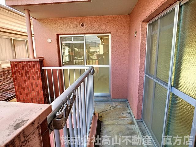 直方市神正町の賃貸マンションのバルコニー