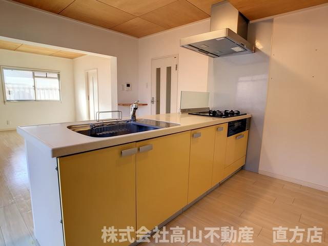 直方市神正町の賃貸マンションのキッチン