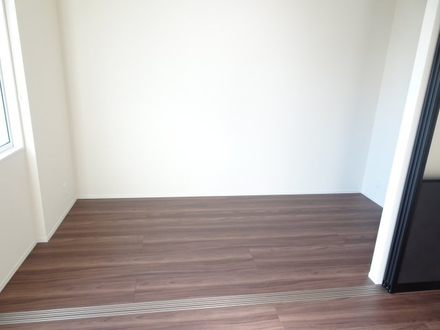 D-room南高橋町WESTの洋室