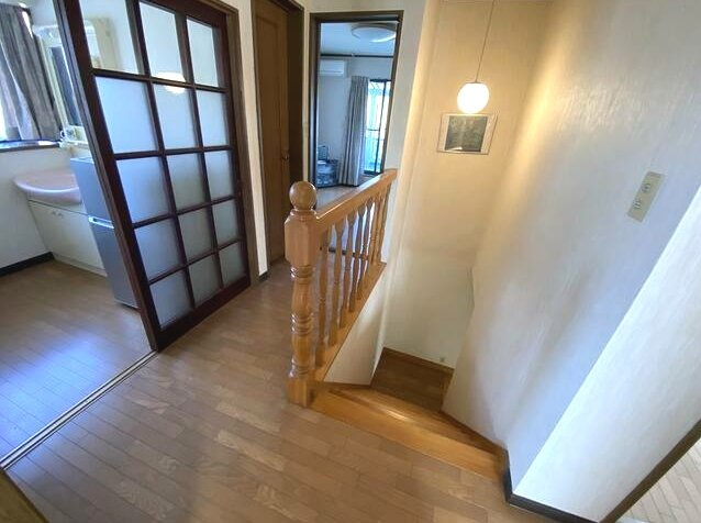 茂原市真名　中古戸建の内装|６LDK 敷地約324坪 別棟平家５DKガレージ+作業所付きワイドバルコニー リビング約16.2帖