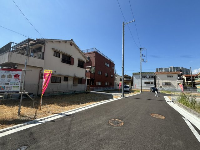 【前面道路含む現地写真】の画像