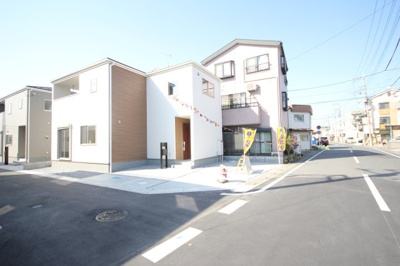 【前面道路含む現地写真】 | 三郷市戸ケ崎 全7棟　3号棟