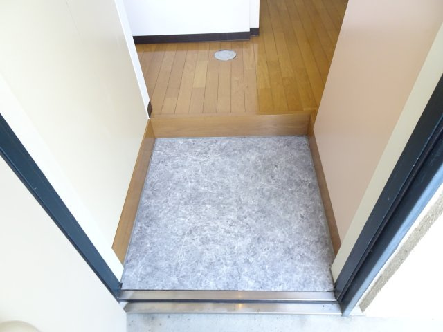 プチシャトー楽田の玄関