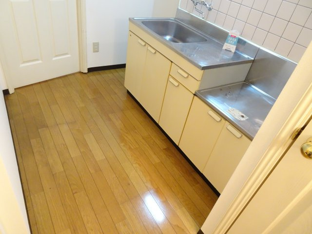 プチシャトー楽田のキッチン