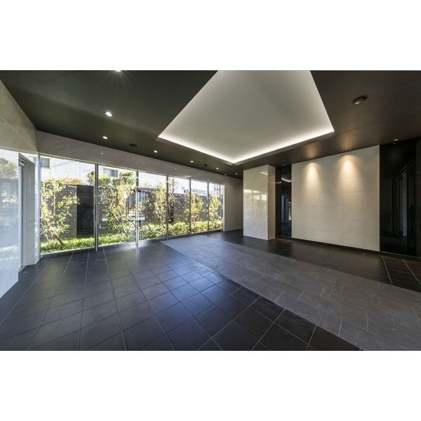 S-RESIDENCE志賀本通のロビー
