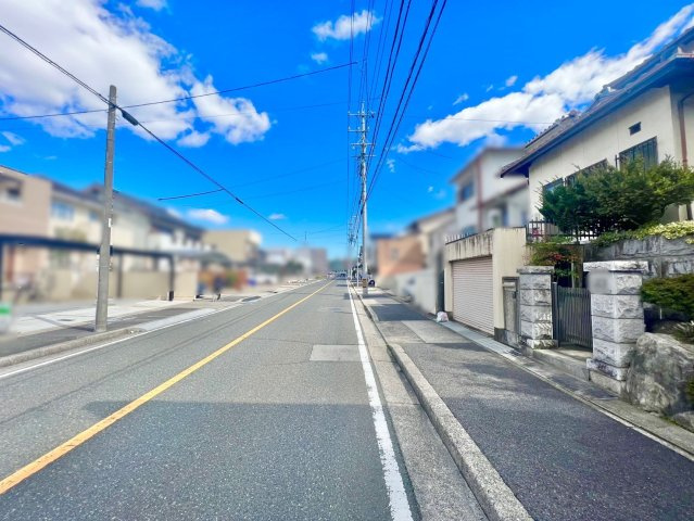 名東区高針台一丁目土地の前面道路含む現地写真
