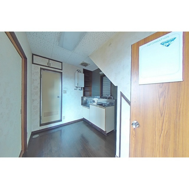 梅ケ枝町2丁目事務所の内装