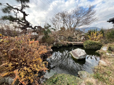 【庭】 | 安佐北区深川四丁目　戸建  | 広い敷地　庭園を楽しみたい方におススメです