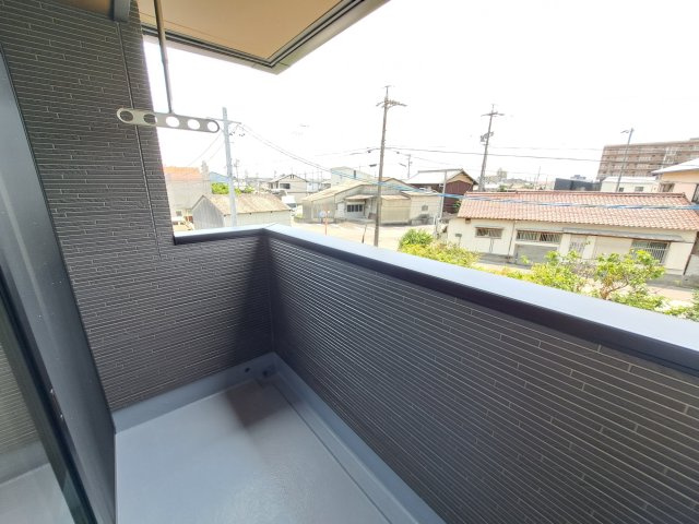 ネオ　エルブ　Ⅰのバルコニー