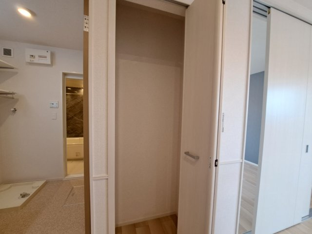 ネオ　エルブ　Ⅰの収納