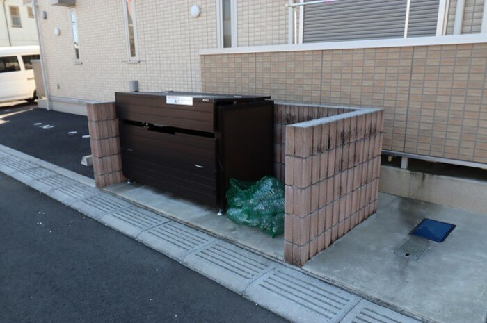 シャルマンのその他