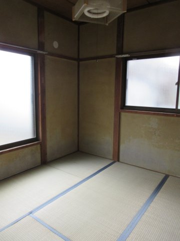 南美園町貸家の和室