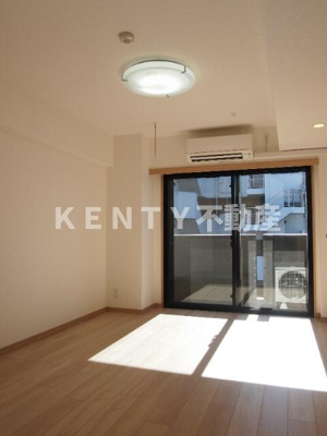 【居間・リビング】 | ルーブル南馬込伍番館 | 使いやすい居間です