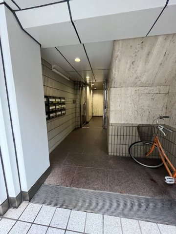 千代田区神田須田町１丁目の事務所のエントランス
