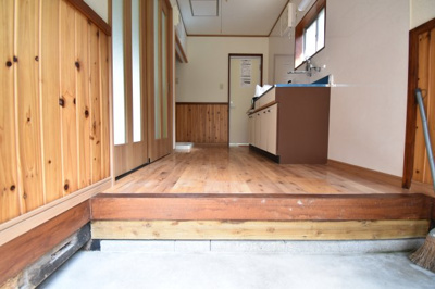 【玄関】 | 東坂元4丁目　売戸建