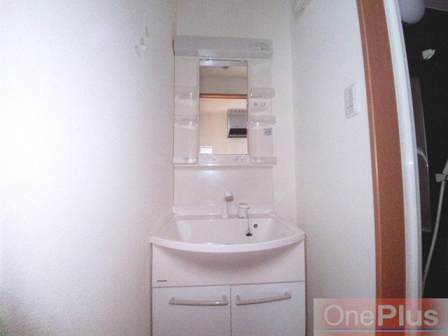 アレス六甲の洗面所