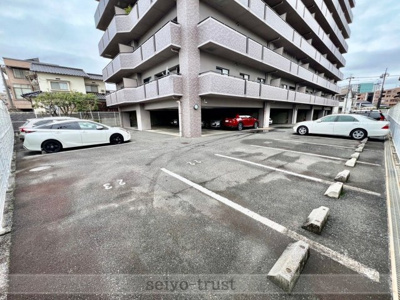 【駐車場】 | ヴェルシャトー廿日市佐方