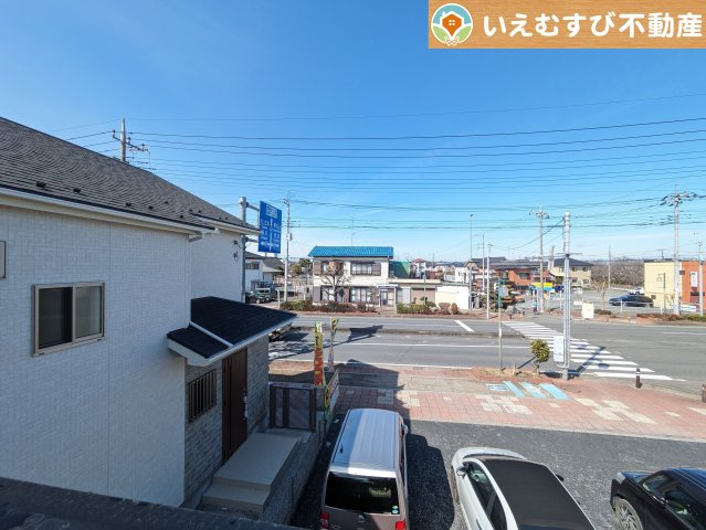 BLOOMING GARDEN　鴻巣市吹上本町2丁目の展望|高い建物が無く開放感のある展望
バルコニーからの展望も開けていて閑静な住宅地が望めます。日当りも良いですね♪