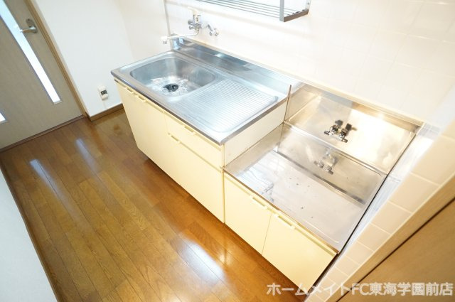 熊本市西区池田４丁目の賃貸マンションのキッチン
