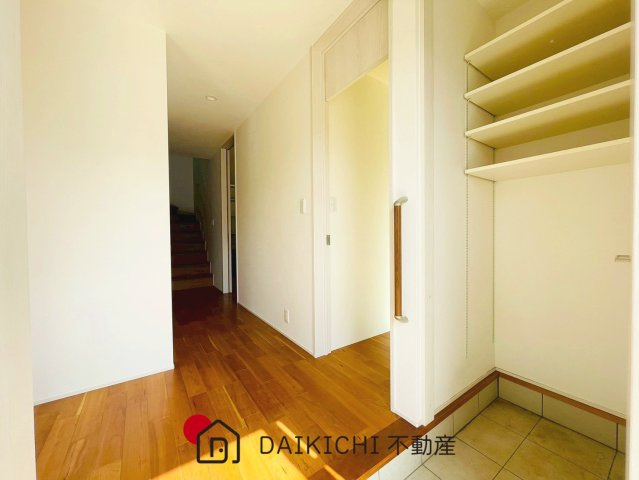 【玄関】 | 北本市石戸1丁目　中古戸建