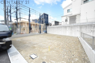 グランエスポワール中野北　全19区画の外観