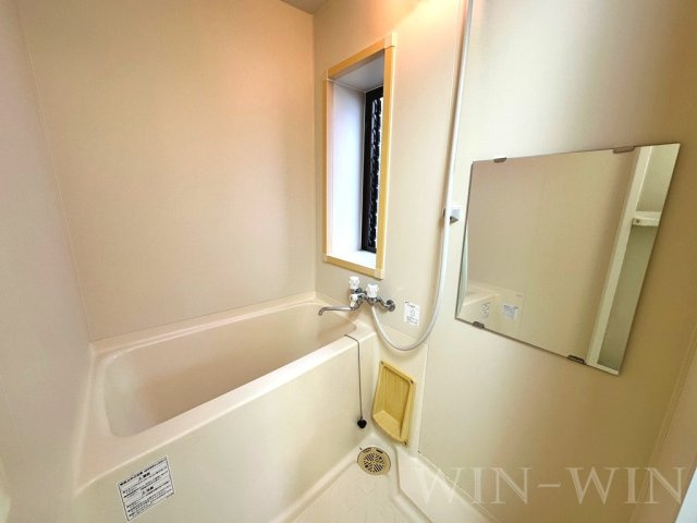 ミューズイン花中 Aの浴室