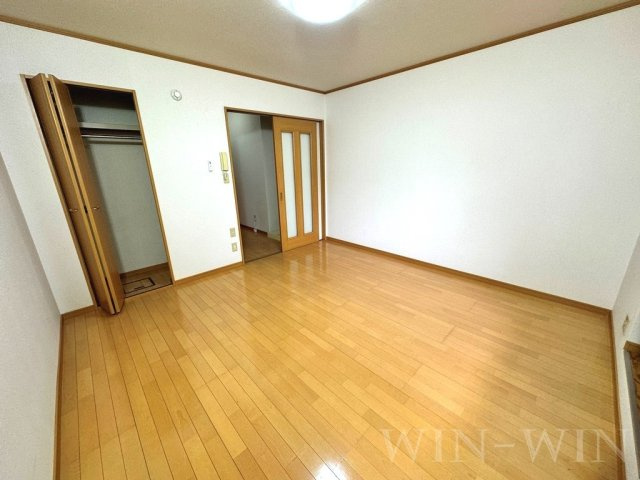 ミューズイン花中 Aの居間・リビング