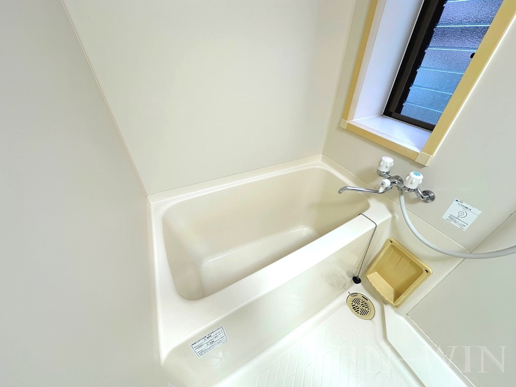 ミューズイン花中 Aの浴室