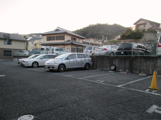 【駐車場】