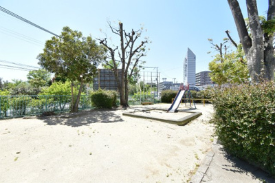 【周辺】 | 青葉丘マンション | 現在ご返済中のカーローン・カードローン・教育ローンなどを住宅ローンに一本化したり、家具家電購入費用・引越し費用を住宅ローンと組み合わせるなど、お客さまにメリットの多い住宅ローンのご提案が可能です。