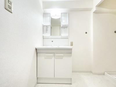 【独立洗面台】 | 青葉丘マンション | 弊社のファイナンシャルプランナーより、将来に向けた資金計画・住宅ローンの無料相談が皆様に大変ご好評頂いております！物件ご購入の前に、まずはお気軽にご相談くださいませ。