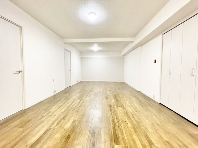 【居間・リビング】 | 青葉丘マンション | エイブルだけのお得なサービス、ご用意しております。詳細は、お気軽に当社までお問合せ下さいませ！