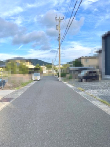 敦賀市古田刈77坪売地の前面道路含む現地写真
