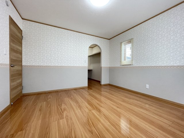 八戸市小中野7丁目の洋室