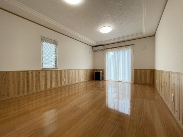 八戸市小中野7丁目の居間・リビング