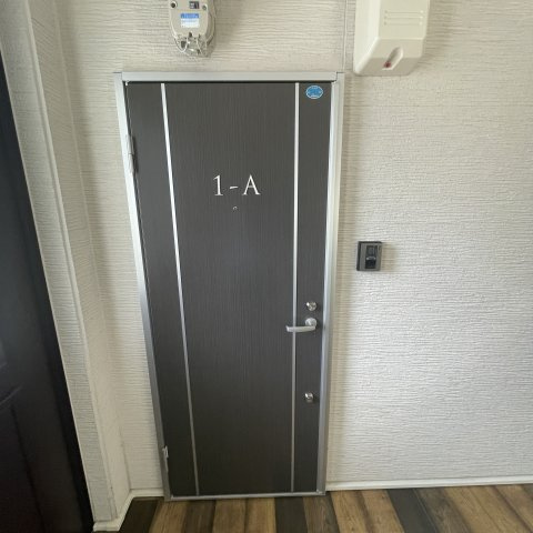 norfino GAREの玄関