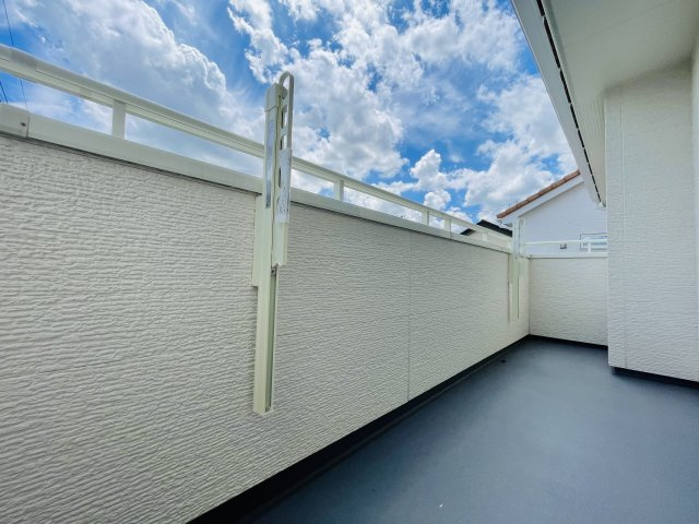 【バルコニー】 | 熊谷市石原　いろどりアイタウン　新築戸建　全2棟　01号棟
