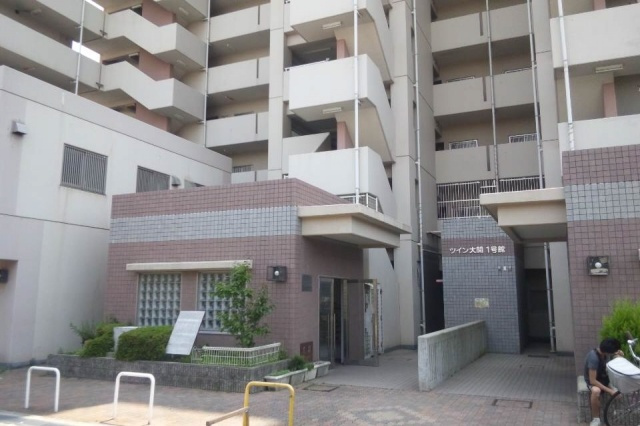 ツイン大開1号館のエントランス