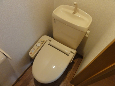 【トイレ】 | コンフォートベネフィス薬院 | 別号室の写真になります。現況優先。