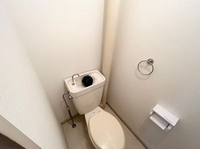 【トイレ】 | メゾンド丸善 | 別号室の写真になります。現況優先。