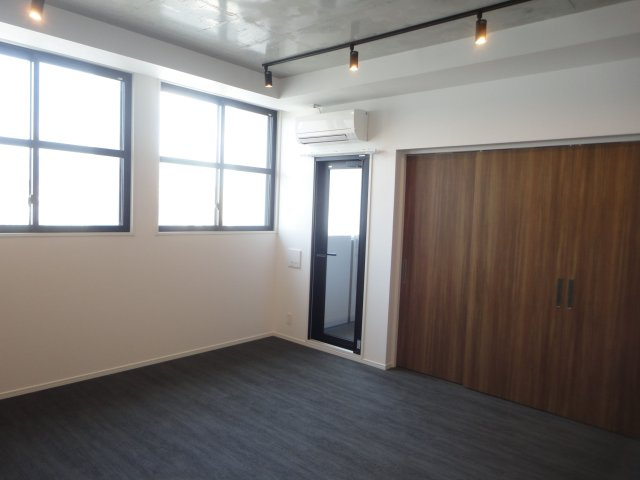 【設備】 | RE BLDG | 別号室の写真になります。現況優先。