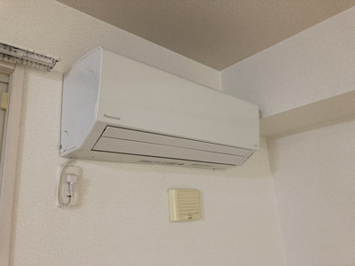 【設備】 | アリエント | リビングエアコン