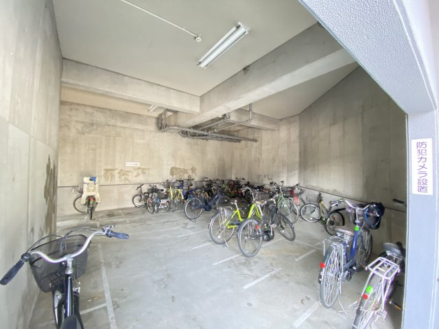 AcityヒルズアリーナⅢ番館の駐輪場